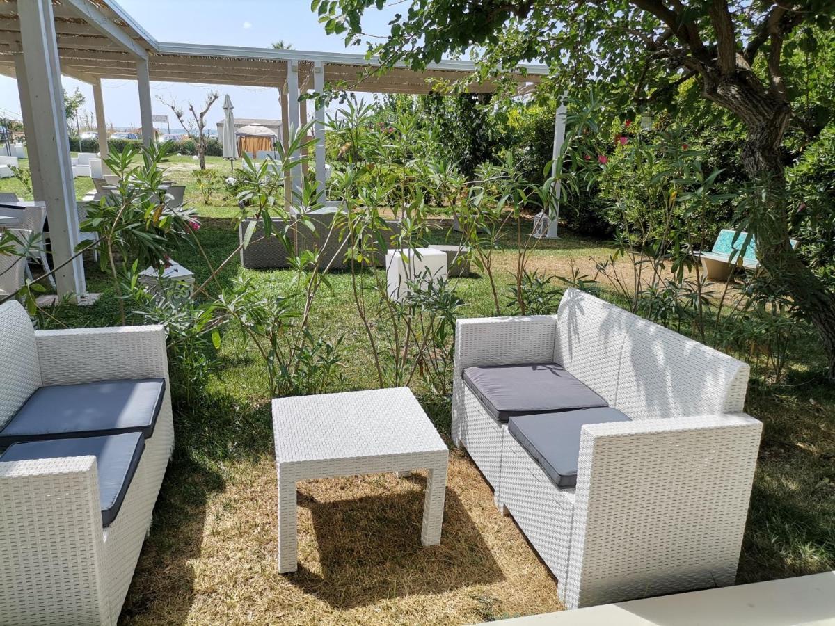 Hotel Calypso Remix Paestum Exterior photo